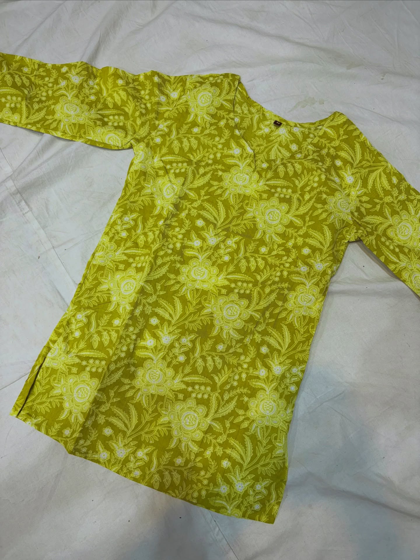 Celebration Essentials – Maa Santoshi Handloom